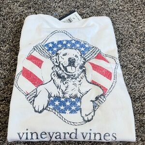Vineyard Vines White Graphic Tee with Red & Blue Patriotic Dog. Boys 4T new